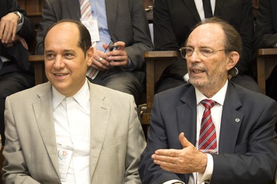 Eugenio Bucci and Hernan Chaimovich at the opening of the Intercontinental Academia - April 17, 2015