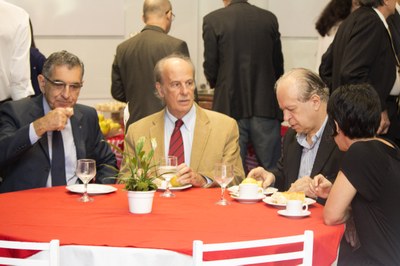 Breakfast with the Minister of Education , Renato Janine Ribeiro